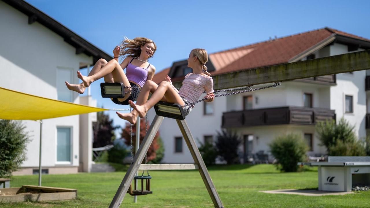 Ferienpark Scheiber Unterburg am Klopeiner See Екстериор снимка
