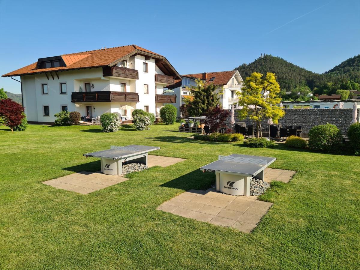 Ferienpark Scheiber Unterburg am Klopeiner See Екстериор снимка