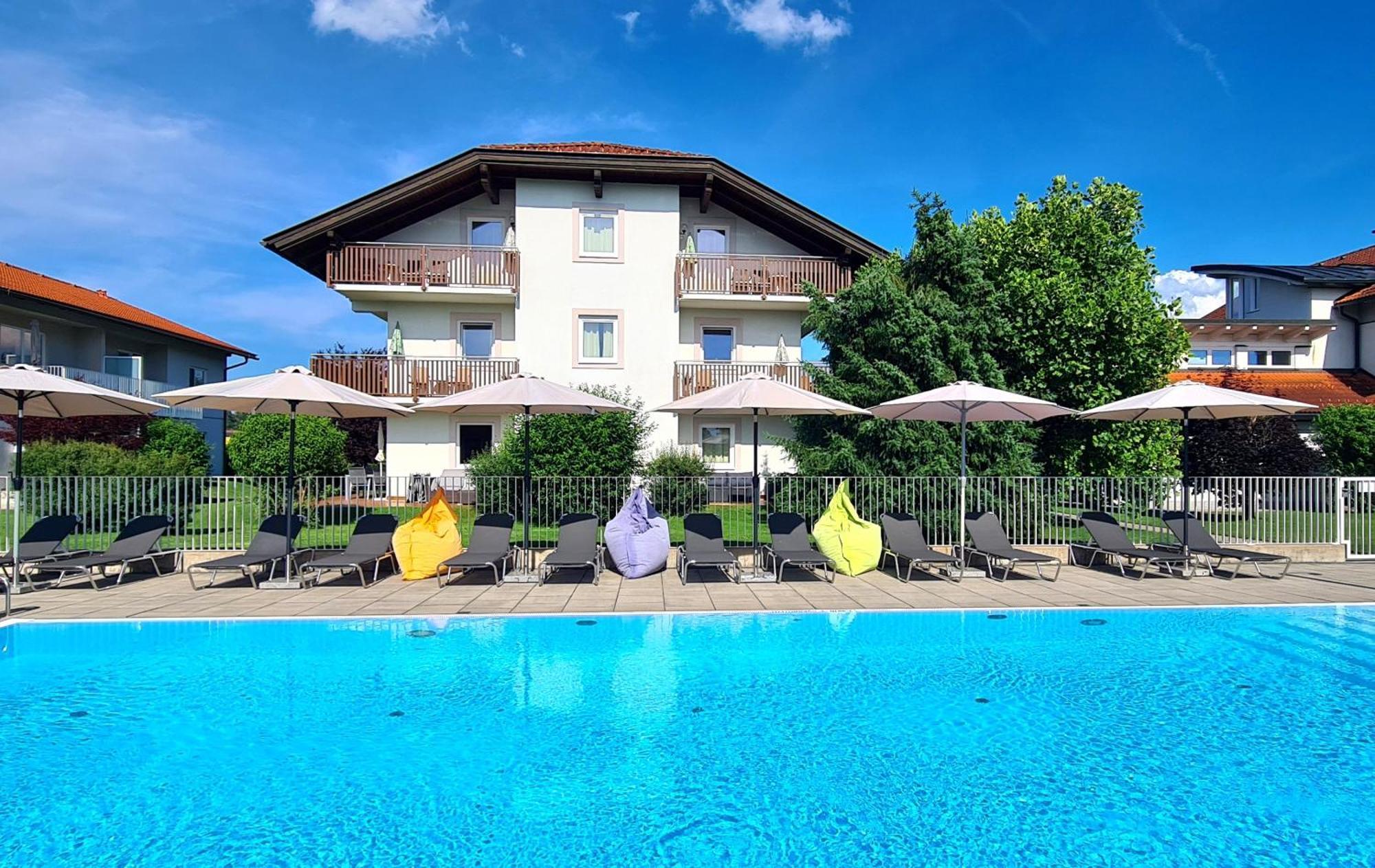 Ferienpark Scheiber Unterburg am Klopeiner See Екстериор снимка